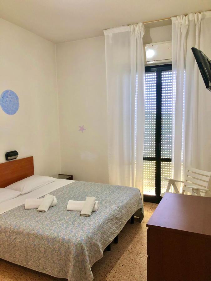 Hotel Criss Rimini Zewnętrze zdjęcie